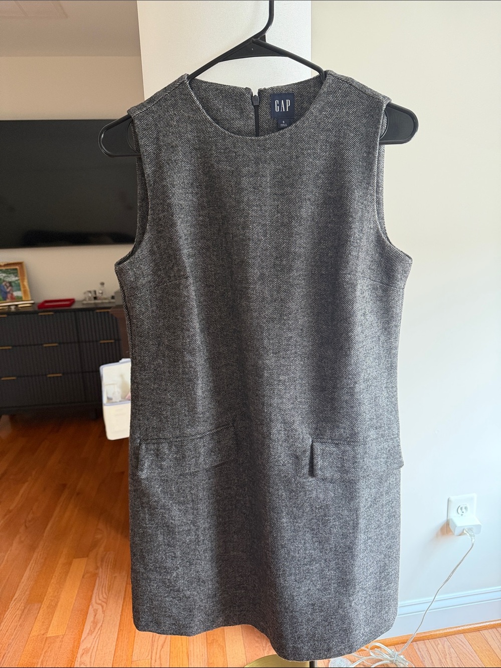 GAP Sleeveless Gray Mini Sheath Dress